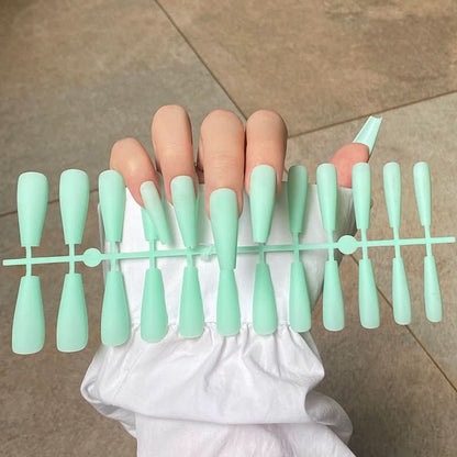 ChicNails Matte Press-On Nails – Elegant Artificial Nails in 13 Colors 13