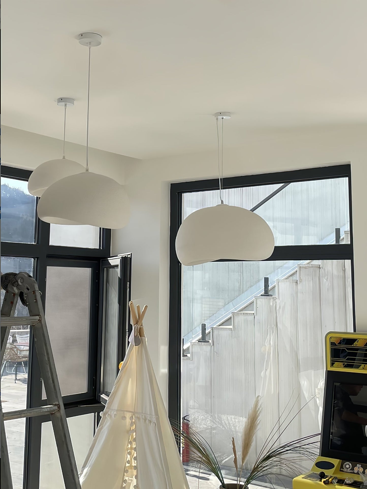 Simple Sleek Glass Pendant Light Fixture