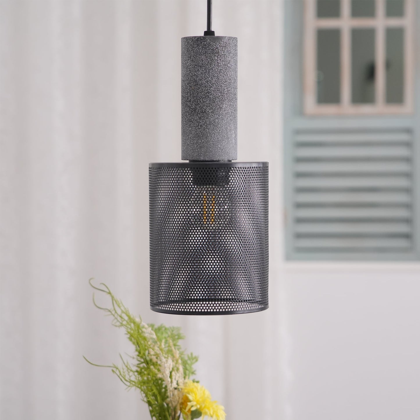 Simple Metal Hanging Pendant Light