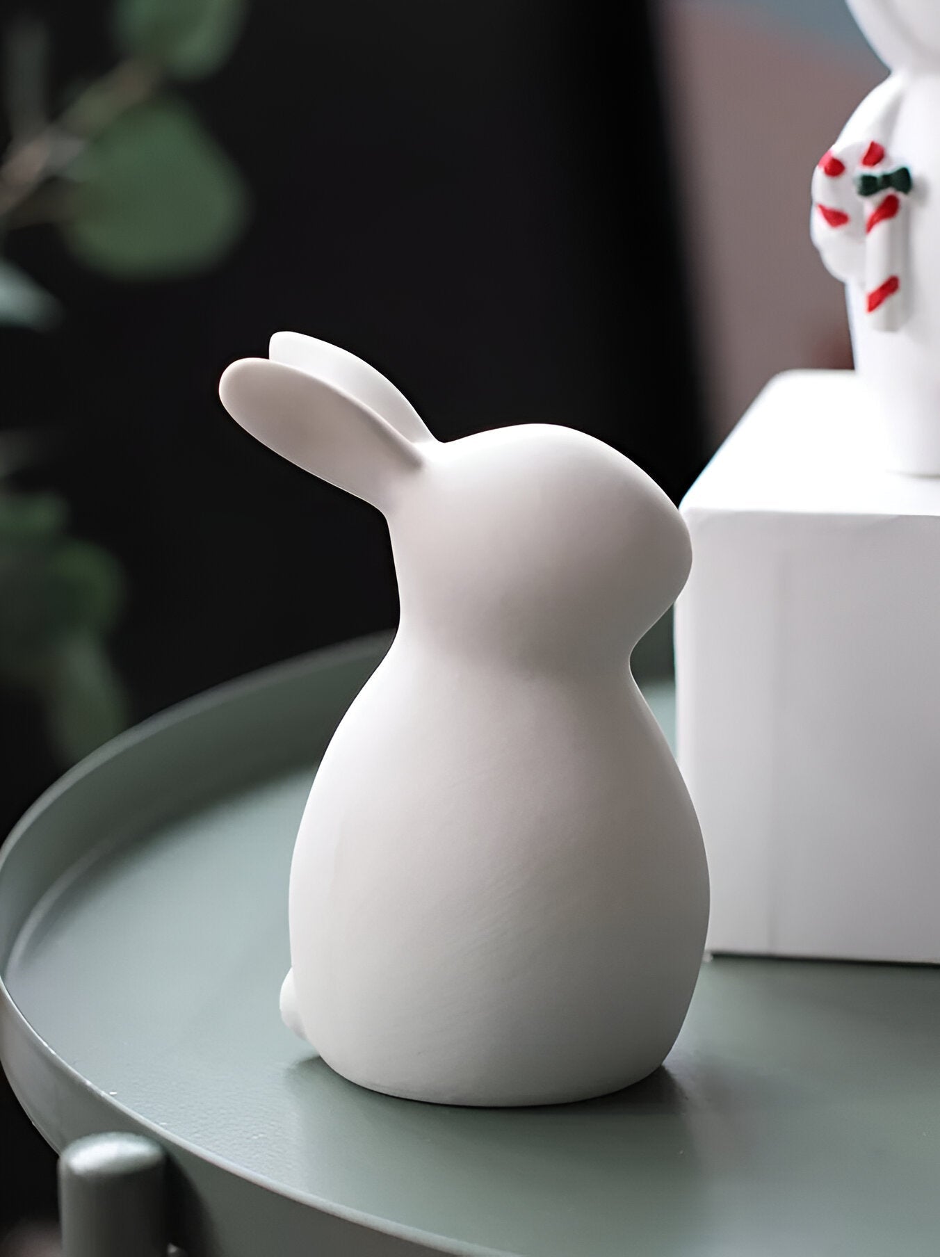 Simple White Ceramic Bunny Figurine Decoration