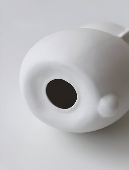 Simple White Ceramic Bunny Figurine Decoration
