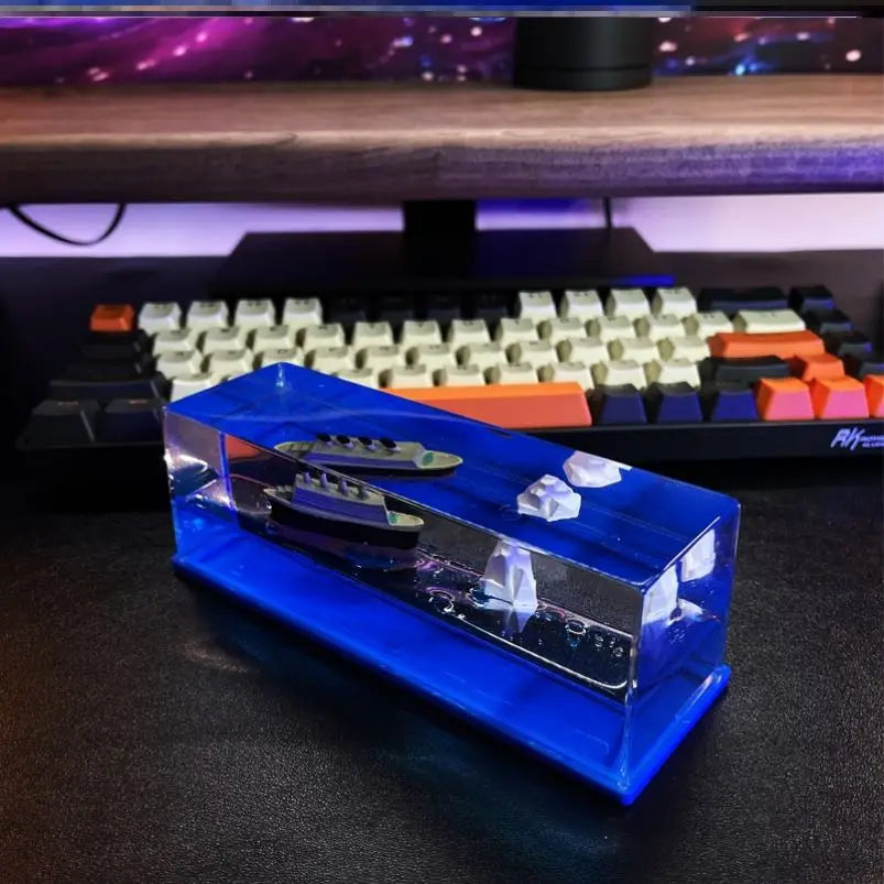 Unsinkable Boat Model Fesara