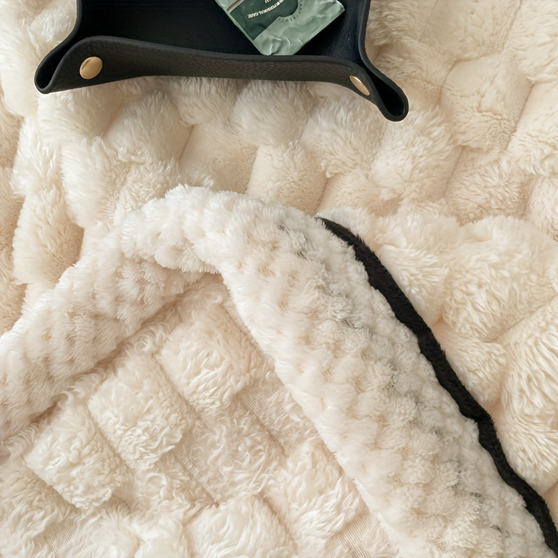 Plush Paradise - Super Soft Throw Blanket