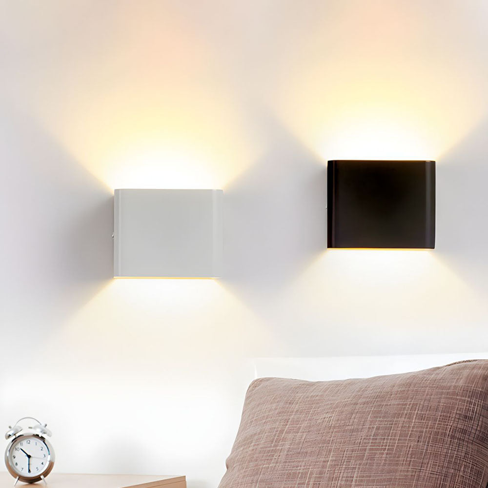Slim White LED Wall Light Modern Compact Style - Fesara