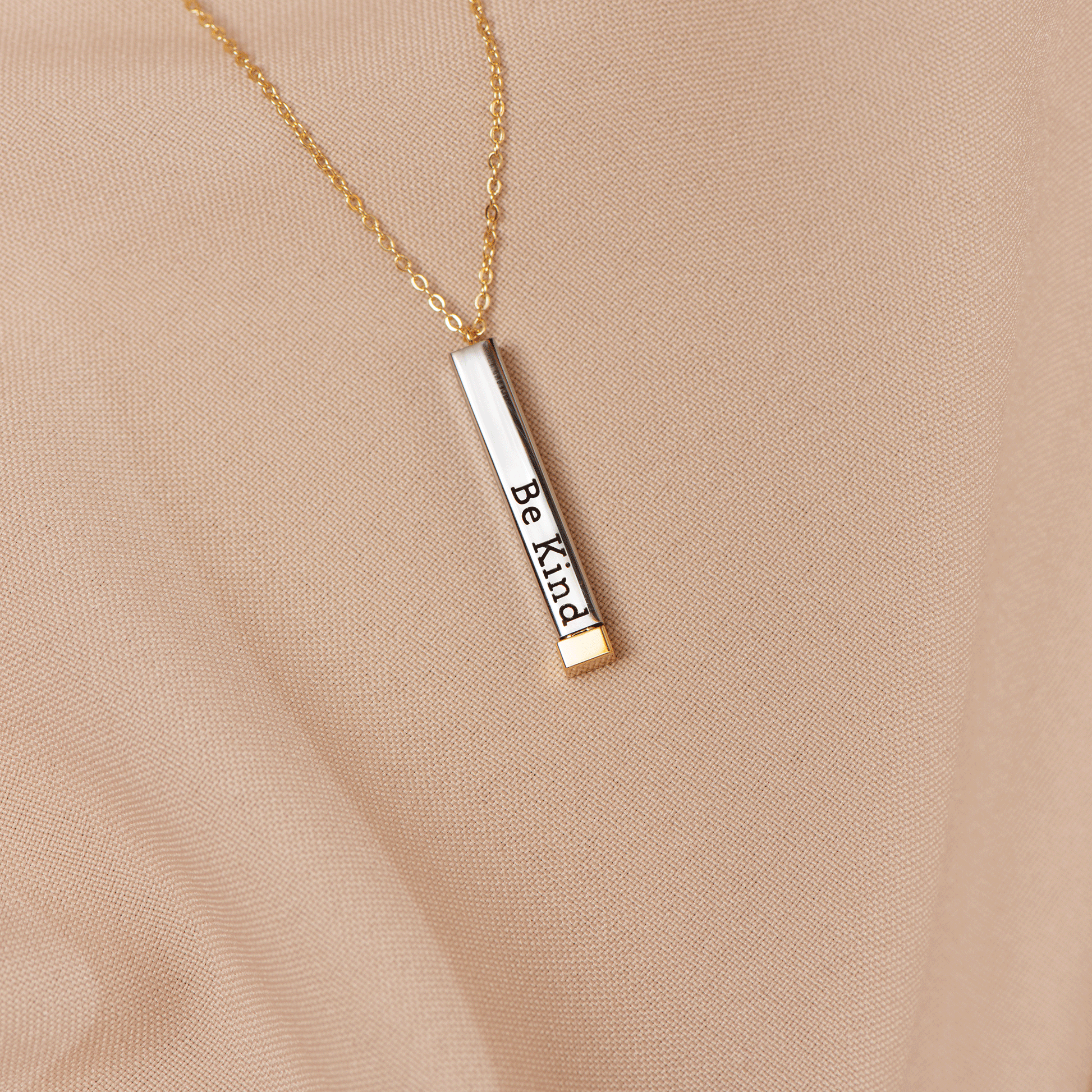 Sassy Secret Message Bar Necklace - Fesara