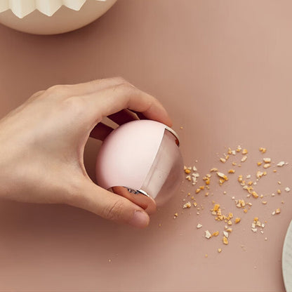 Compact Lint Remover Tool