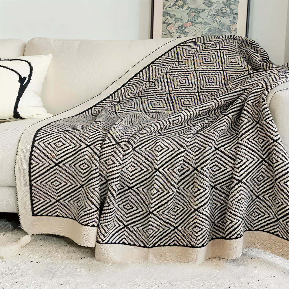 Cozy Fleece Throw Blanket - Warm Lightweight Plush Design