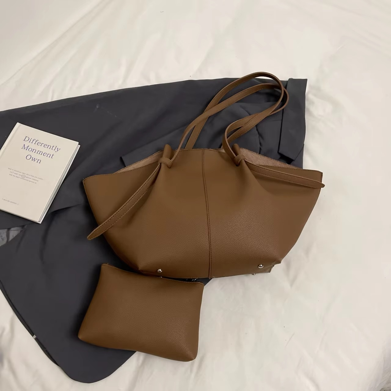 Luxury Style Pattern Tote Bag - Fesara