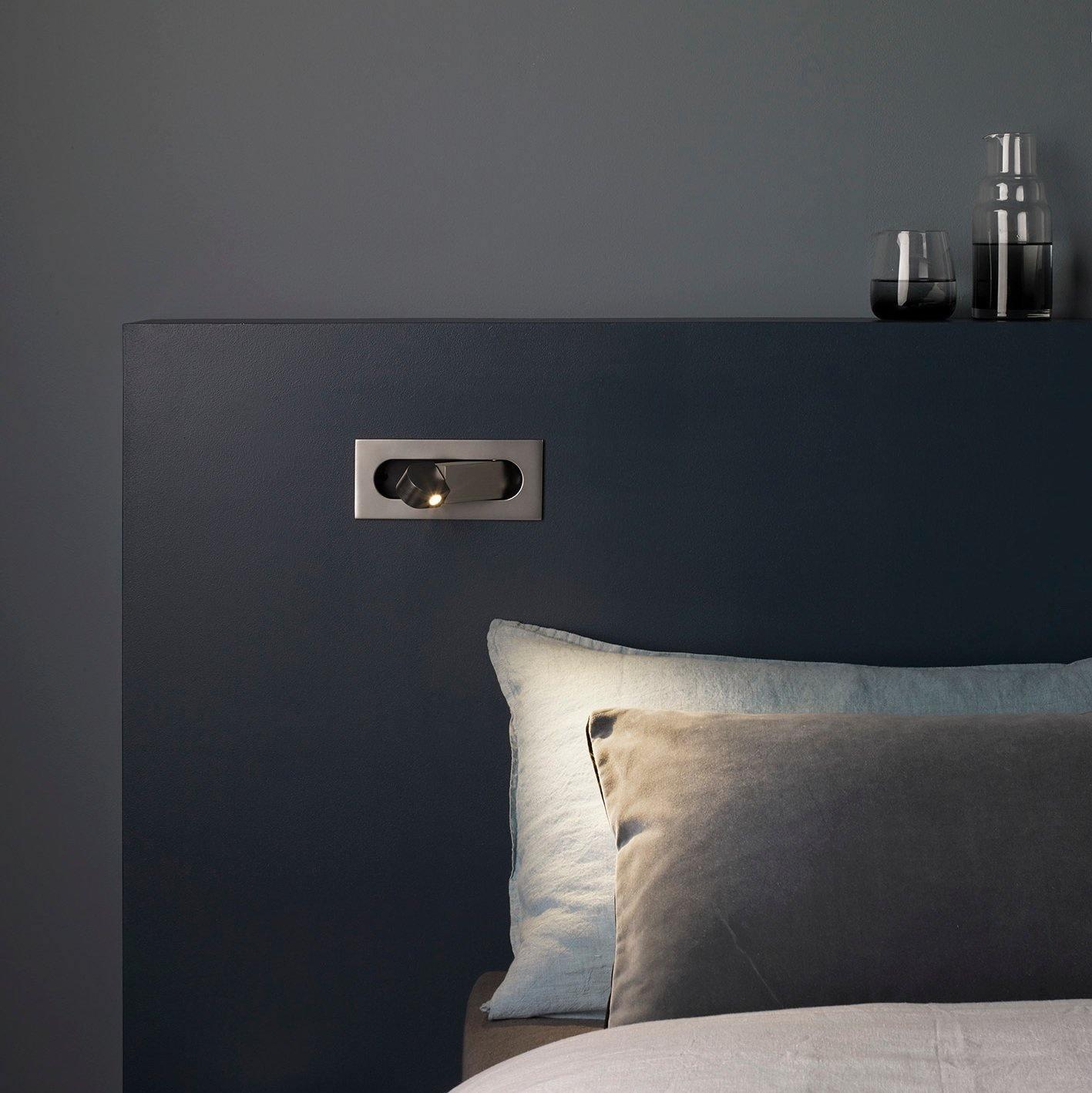 Slim Adjustable LED Wall Light Fixture