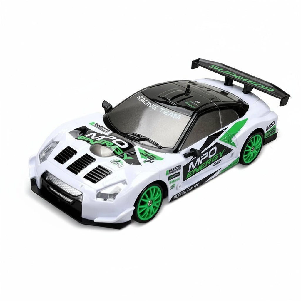DriftMaster | Dynamic All-Terrain 4WD RC Drift Car with Slippery Tires 10