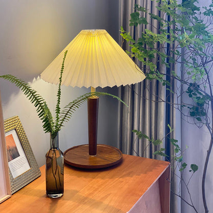 Classic Wooden Shade Table Lamp