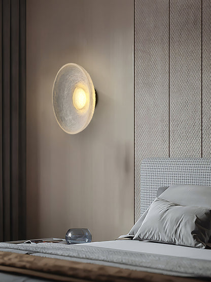 Classic White Resin Wall Lamp