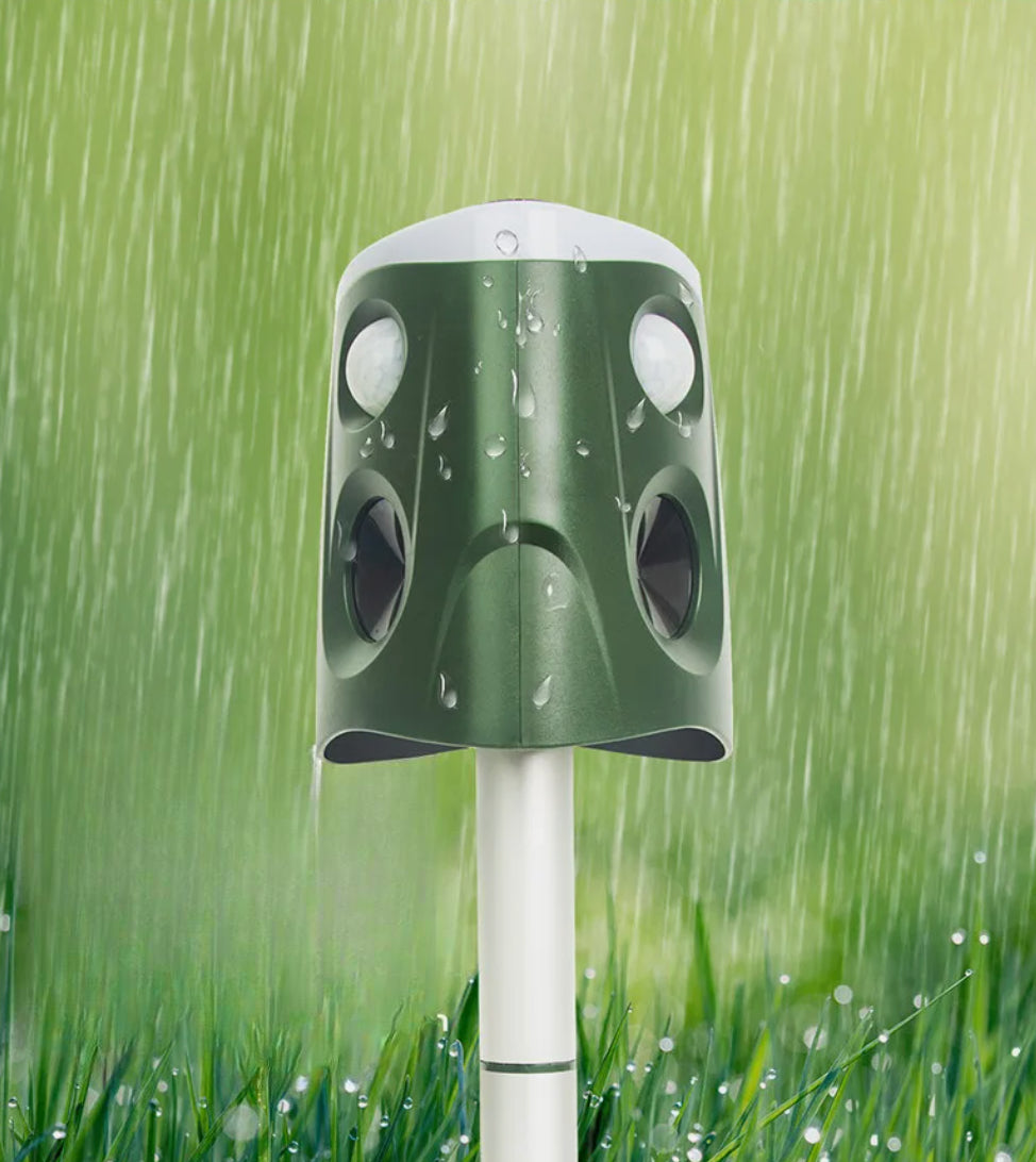 Outdoor Solar Powered Animal Repeller - Fesara