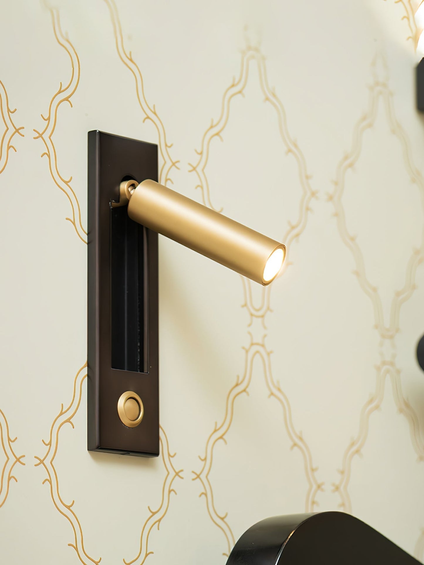 Sleek Contemporary Recessed LED Wall Light Fixture