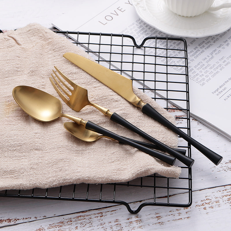 EssenceCutlery | Elegant Durable Stainless Steel 24-Piece Cutlery Set 3