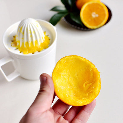 Easy Manual Citrus Squeezer for Fresh Juice Extraction