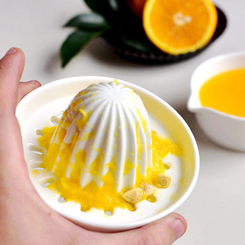 Easy Manual Citrus Squeezer for Fresh Juice Extraction