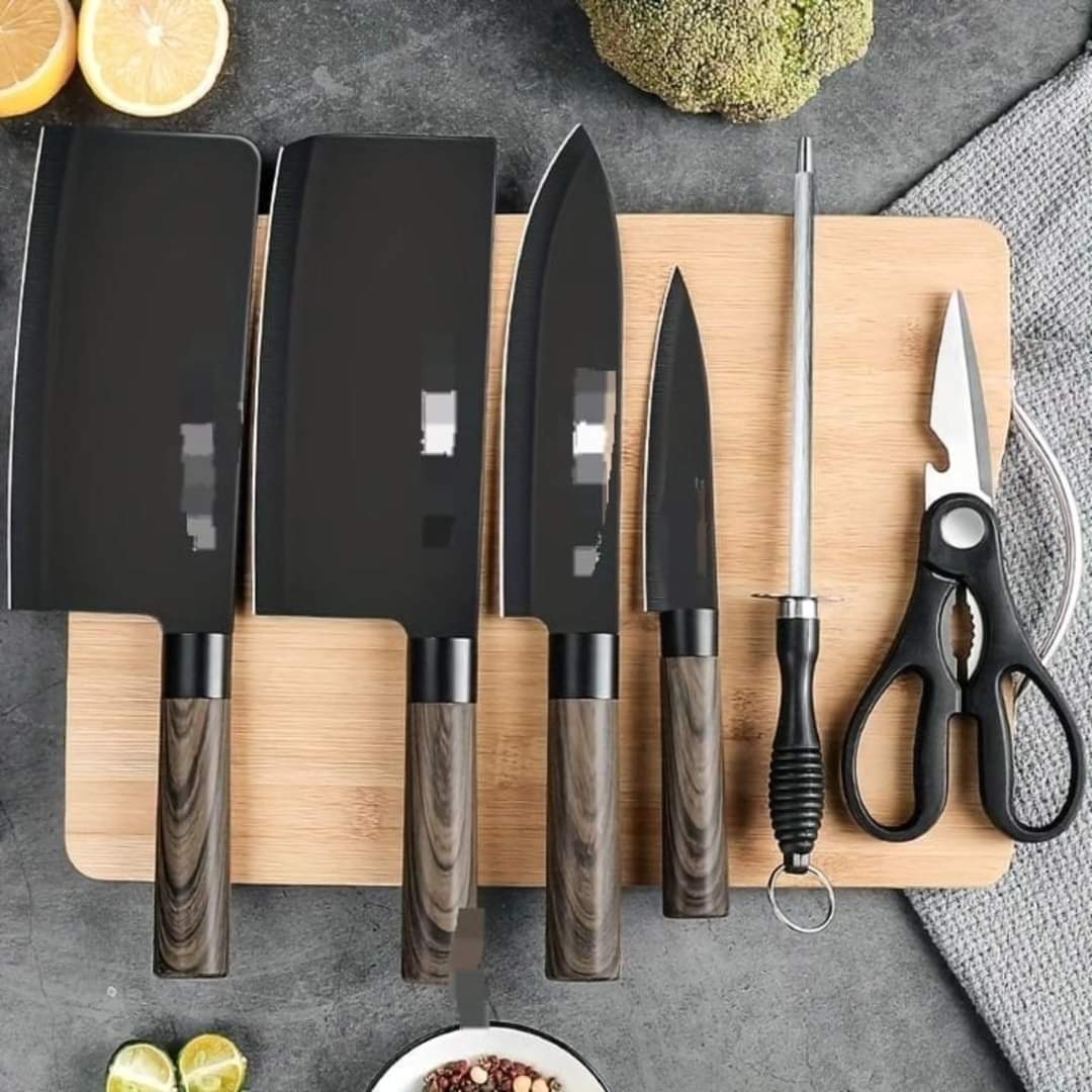 Essential 7-Piece Kitchen Knife Set - Fesara