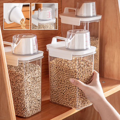 Fresh Food Storage Container with Measuring Cup