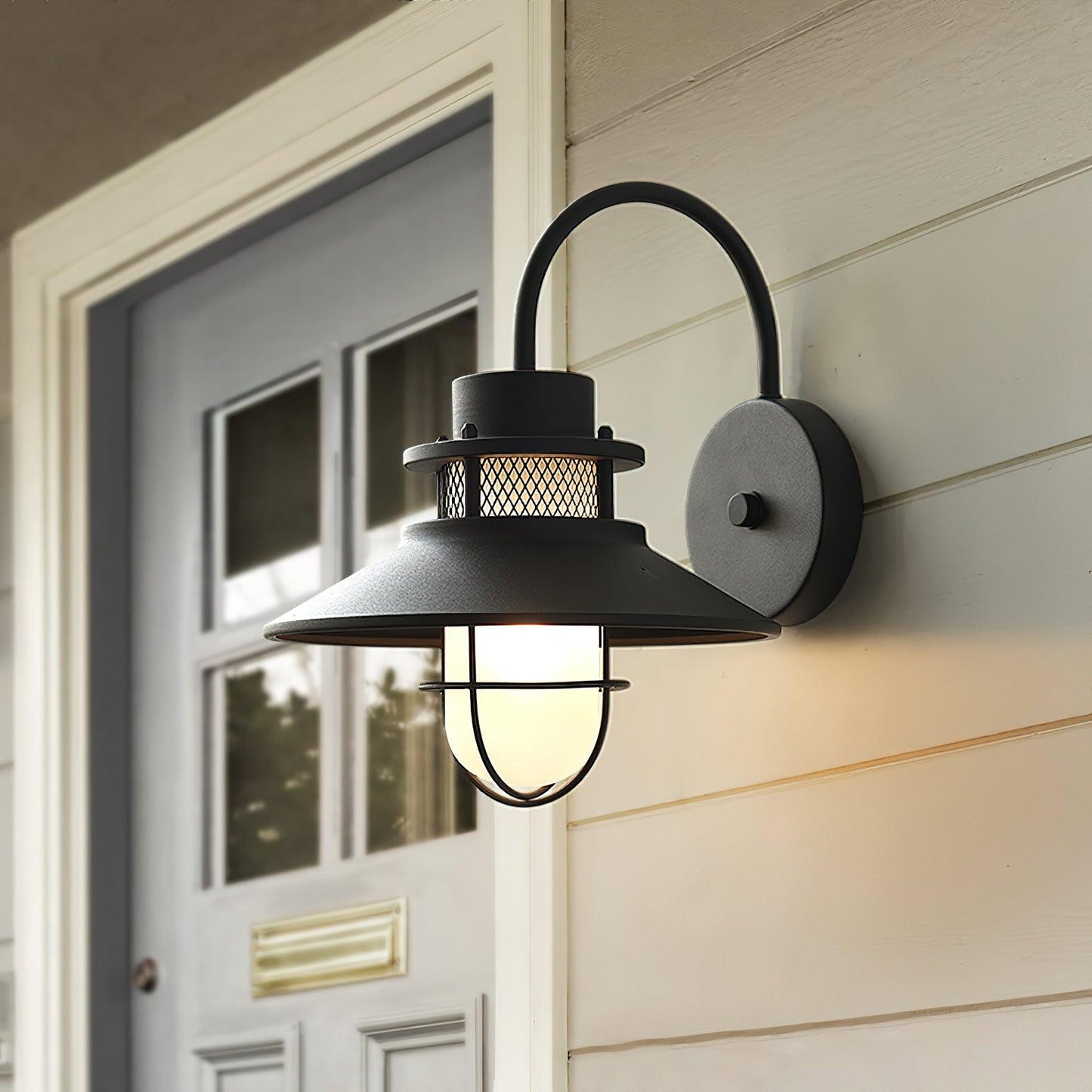 Bright Exterior Garden Light