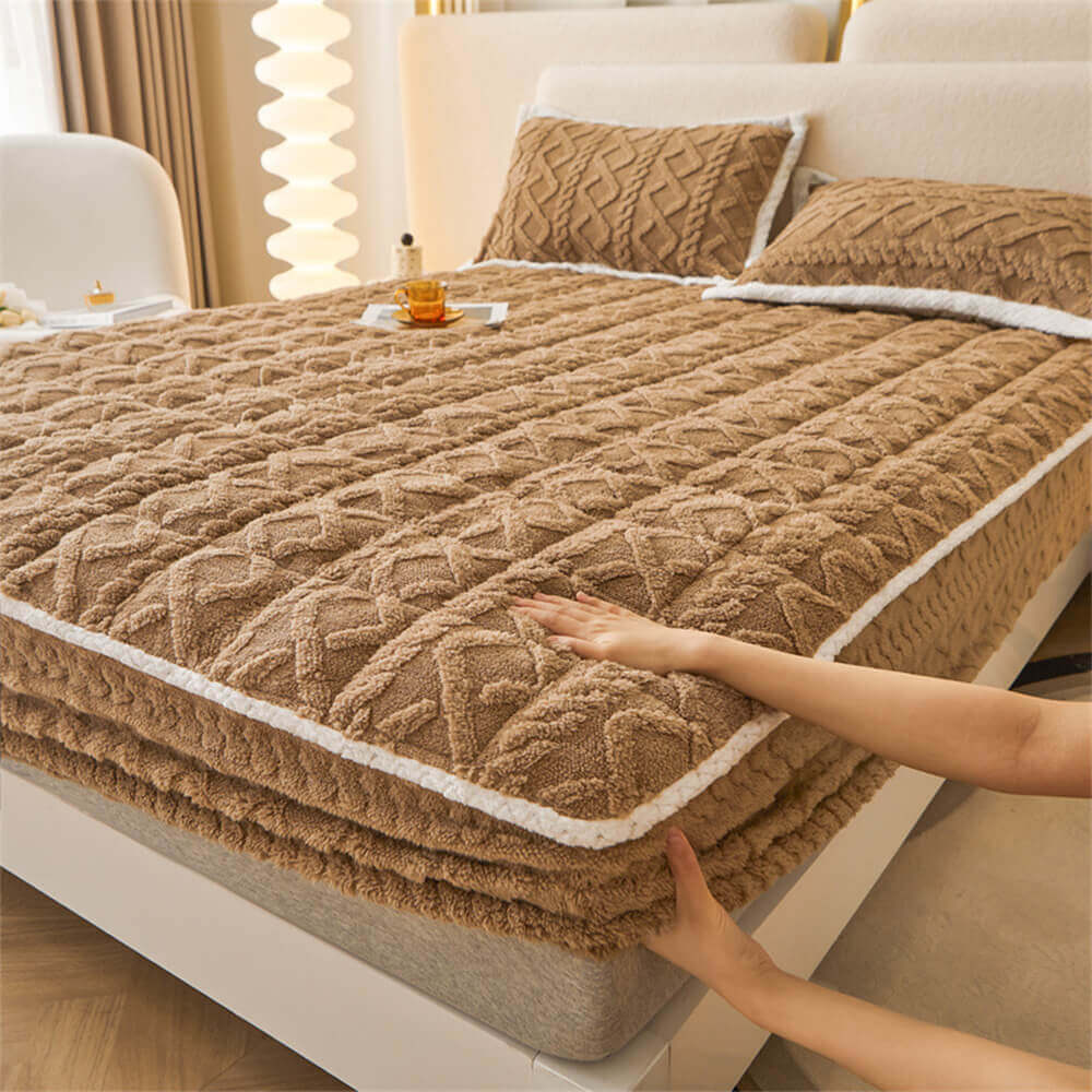 FluffNest | Cozy Soft Polyester Fitted Mattress Cover for Ultimate Comfort 7