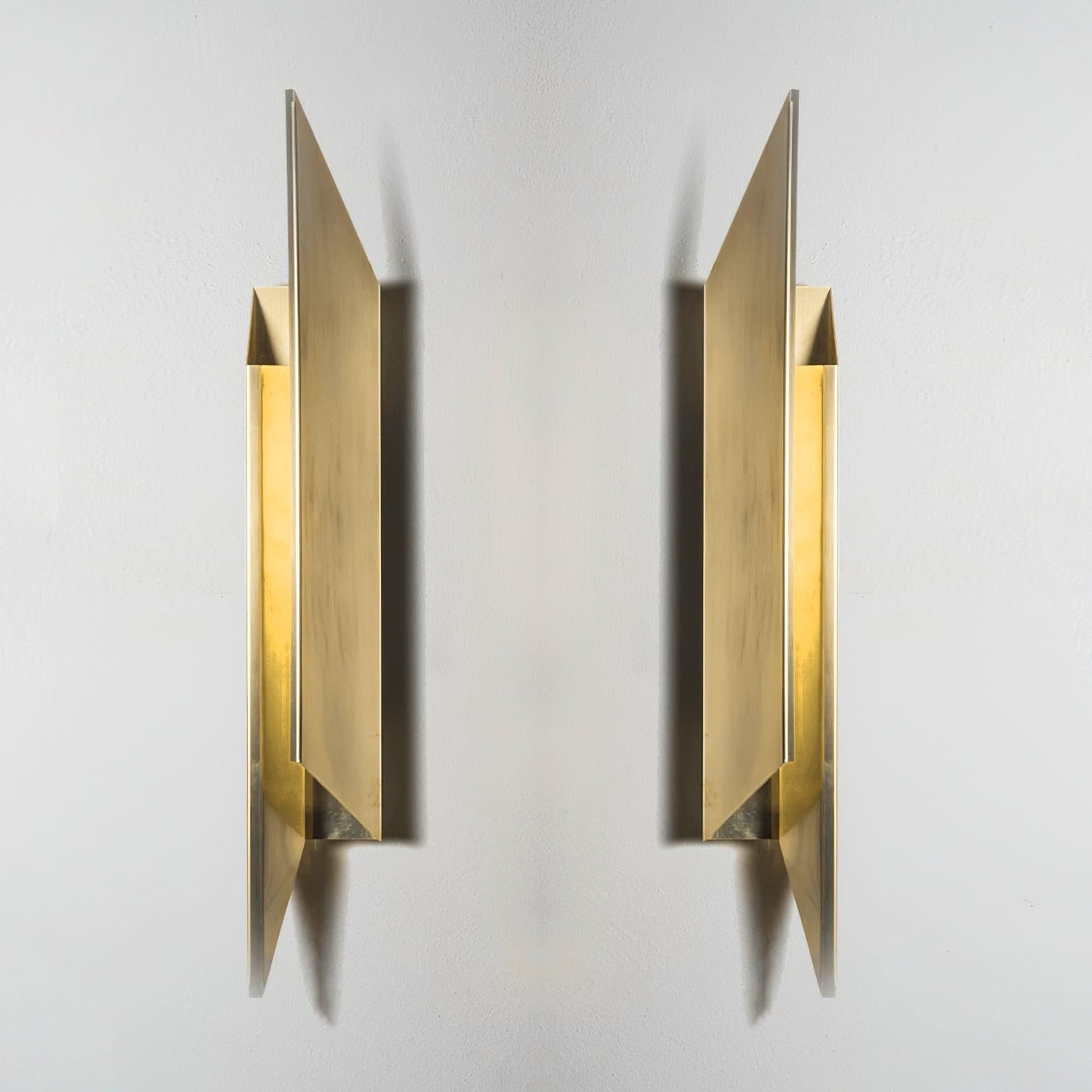 Ultra Slim Contemporary LED Wall Lamp
