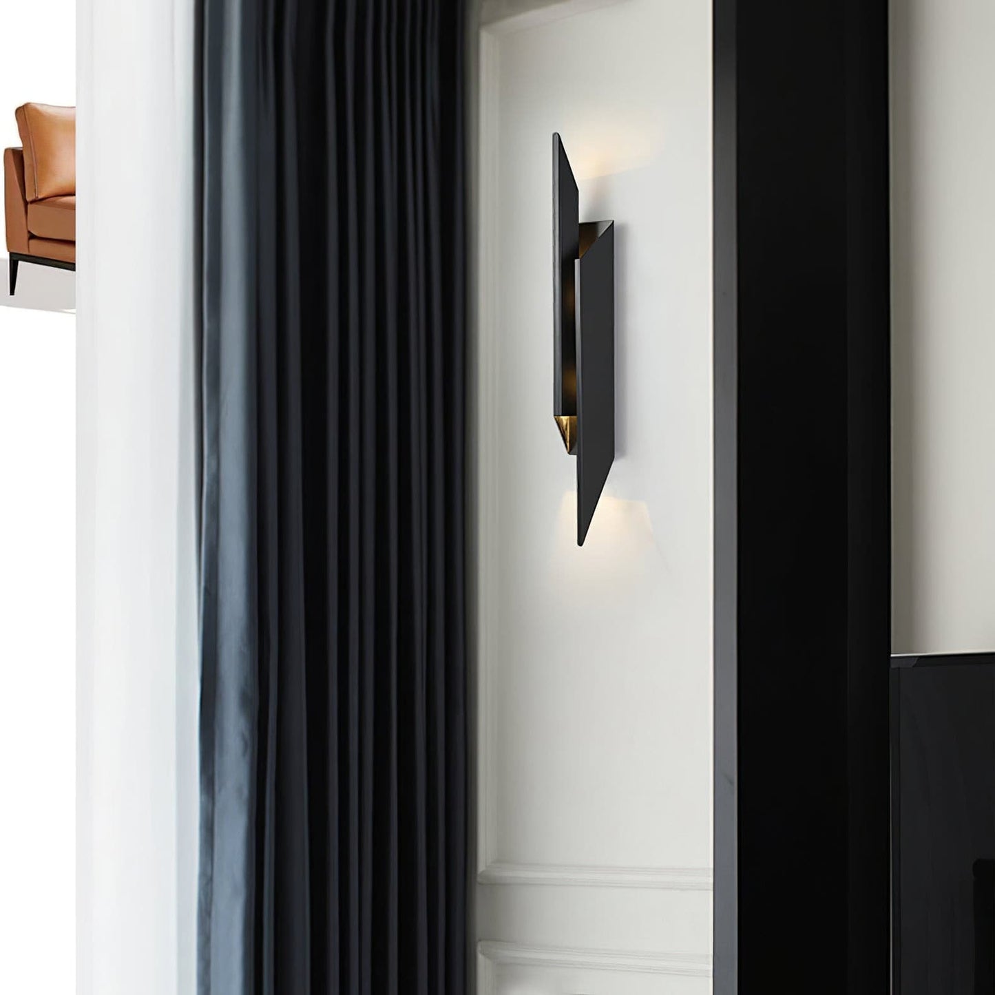 Ultra Slim Contemporary LED Wall Lamp