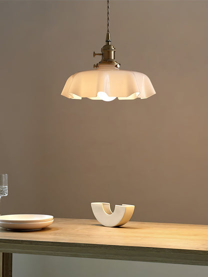 Elegant Ruffled Glass Metal Pendant Lamp