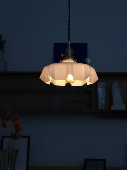 Elegant Ruffled Glass Metal Pendant Lamp