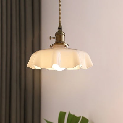 Elegant Ruffled Glass Metal Pendant Lamp