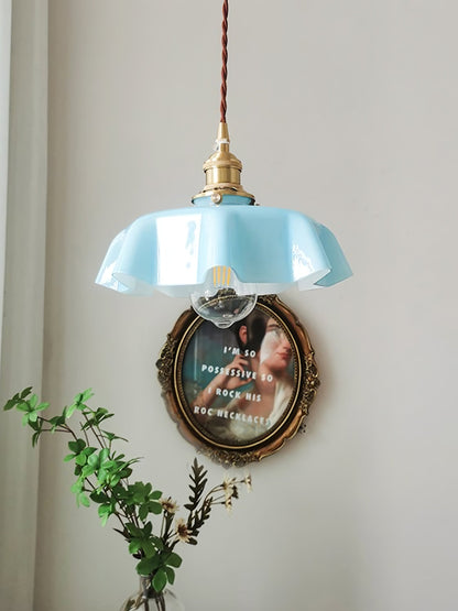 Elegant Ruffled Glass Metal Pendant Lamp