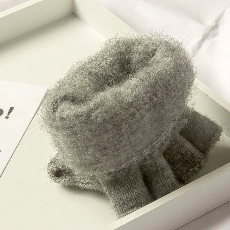 FrostGuard | Cozy Touchscreen Half-Finger Winter Gloves 6