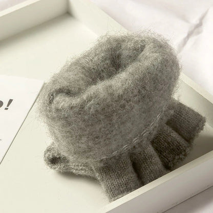 FrostGuard | Cozy Touchscreen Half-Finger Winter Gloves 6