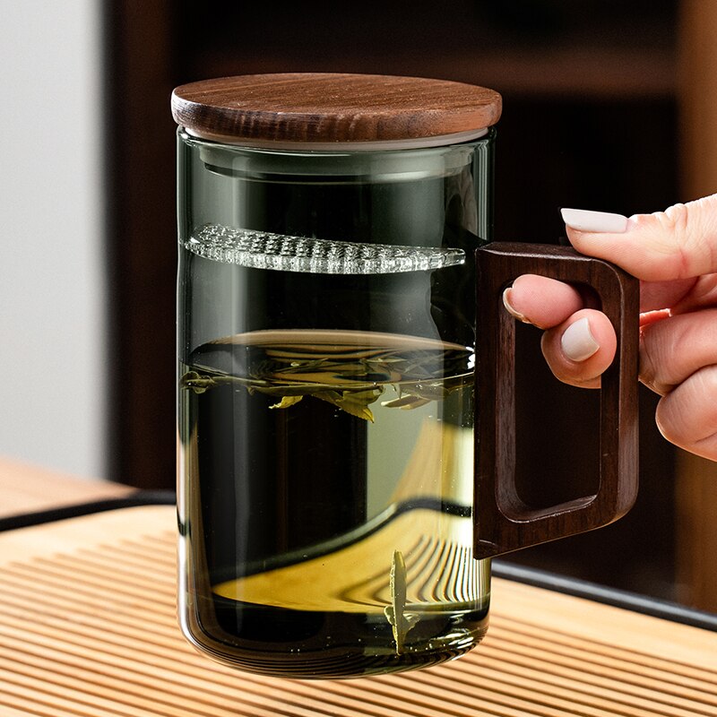 Delicate Heat Resistant Glass Tea Cup Set with Strainer