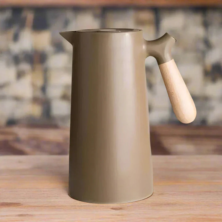 Insulated Thermal Water Bottle with Keeps Hot or Cold