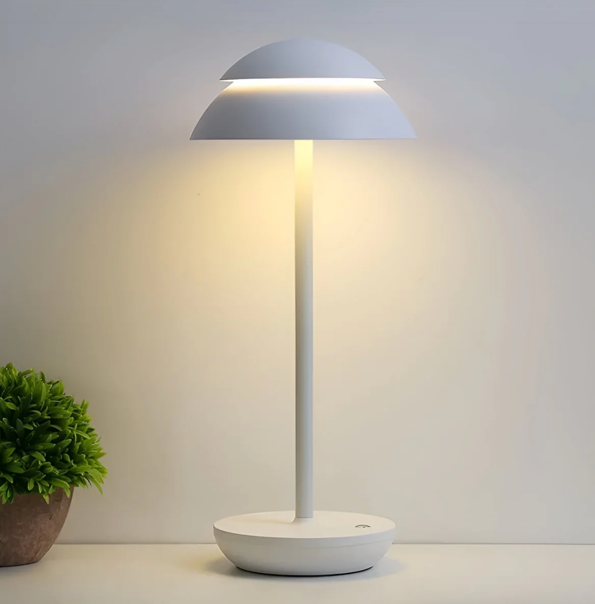 Simple Modern Battery Table Light