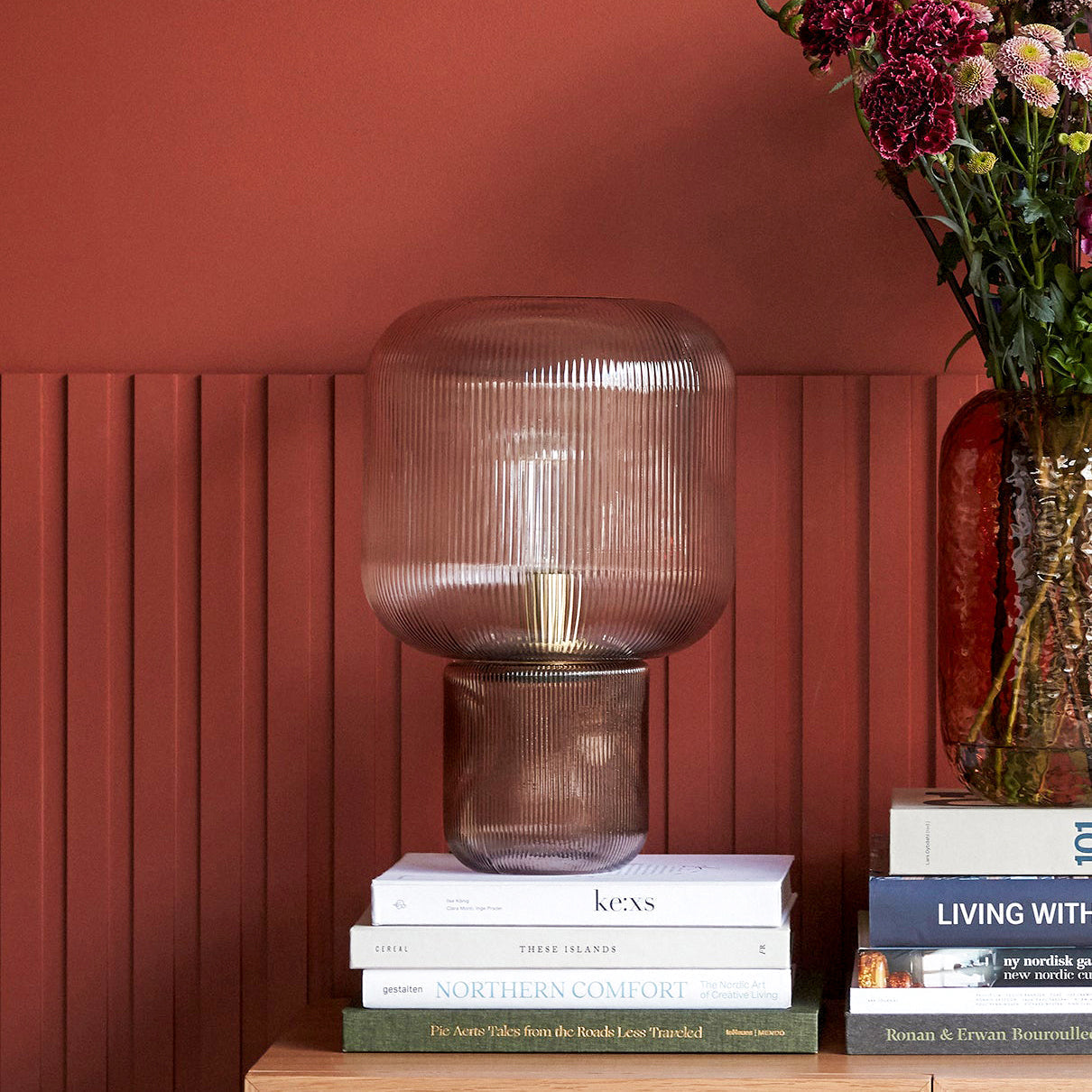 Elegant Round Glass Metal Table Lamp