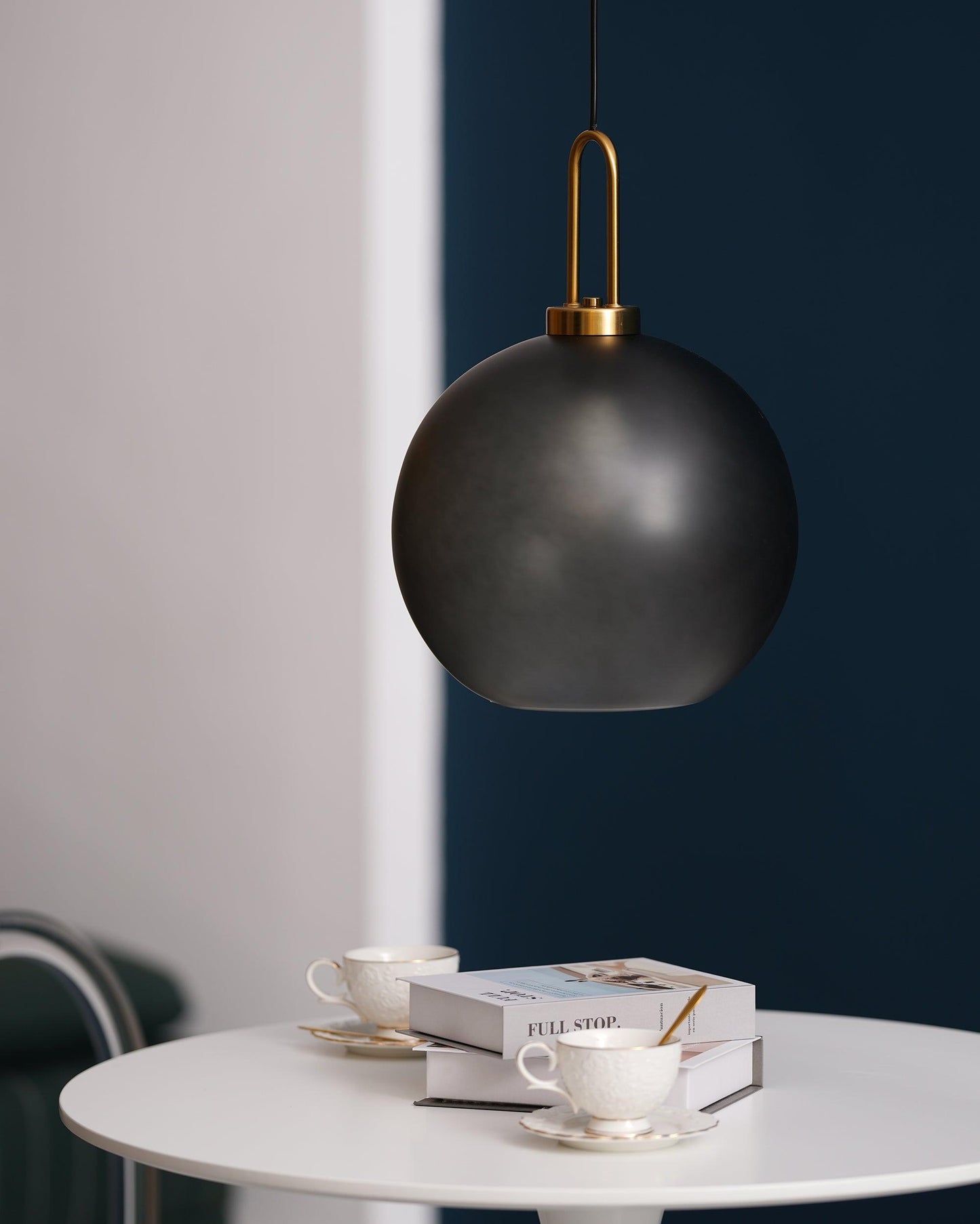 Sleek Round Glass Pendant Lighting Fixtures