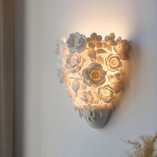 Simple White Ceramic Wall Light - Fesara
