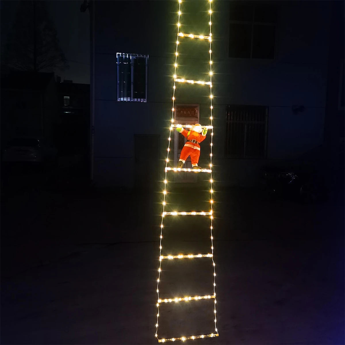 Golden Climb | Elegant Christmas Lights 5