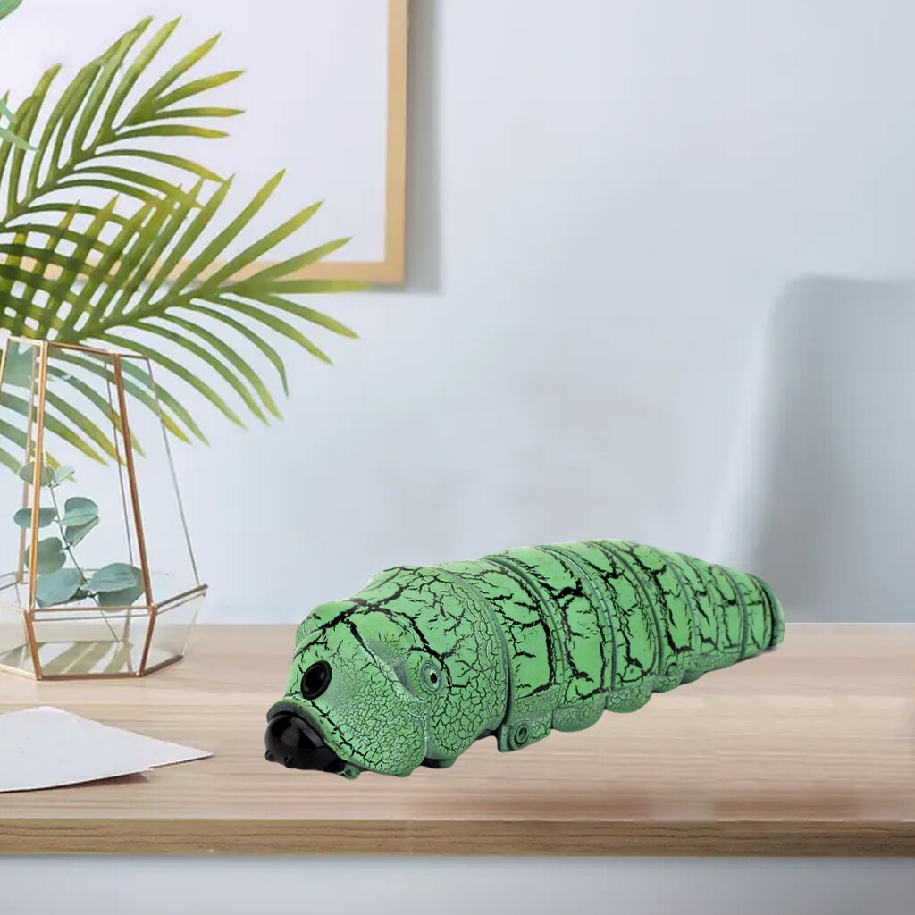 Hilarious Remote Control Crawling Bug Toy - Fesara