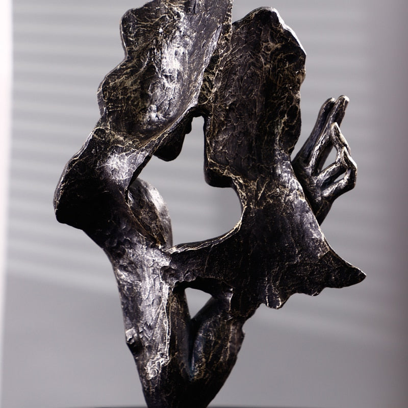 Beautiful Figurine of Love and Unity Sculpture