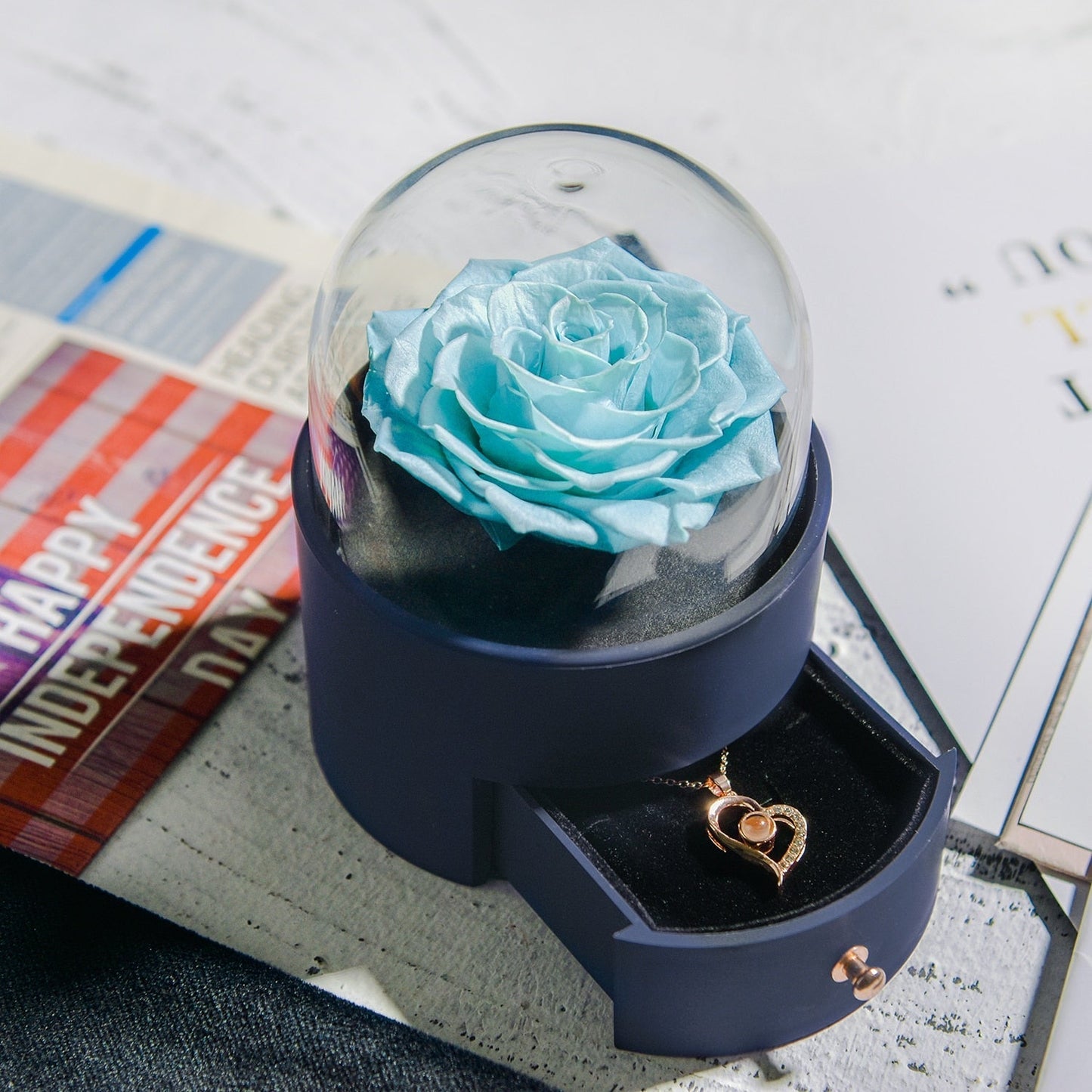 Elegant Fresh Flower Pendant Necklace Gift Box