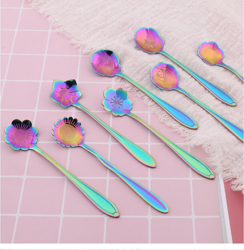 Decorative 8-Piece Teaspoon Set Stainless Steel Floral Design