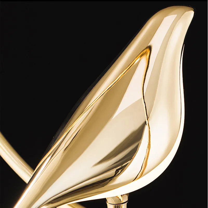 Delicate Bird Wall Lamp for Warm Ambient Lighting