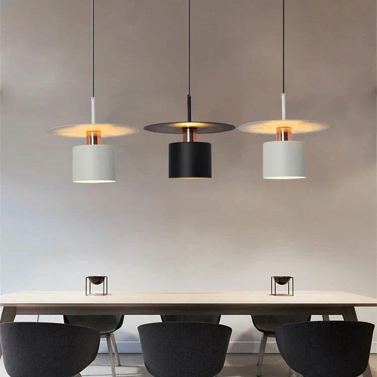 Fesara | Elegant Hanging Lamp with Classic Look and Soft Glow