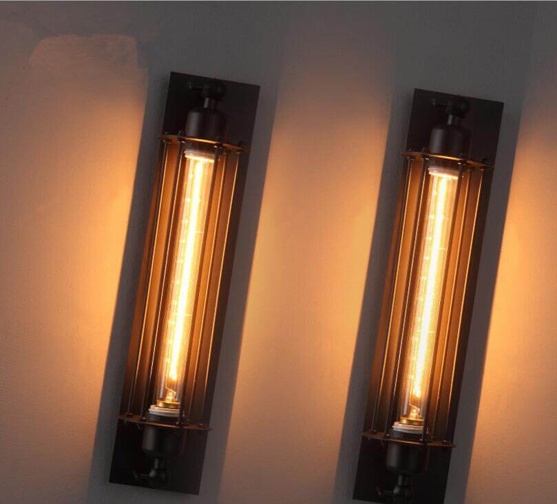 Rustic Metal Wall Lamp – Classic Cage Sconce for Home Decor