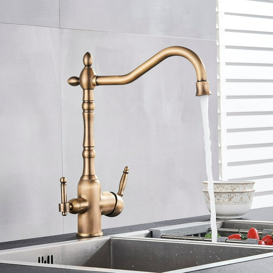 Classic Kitchen Faucet - Elegant Stylish Design