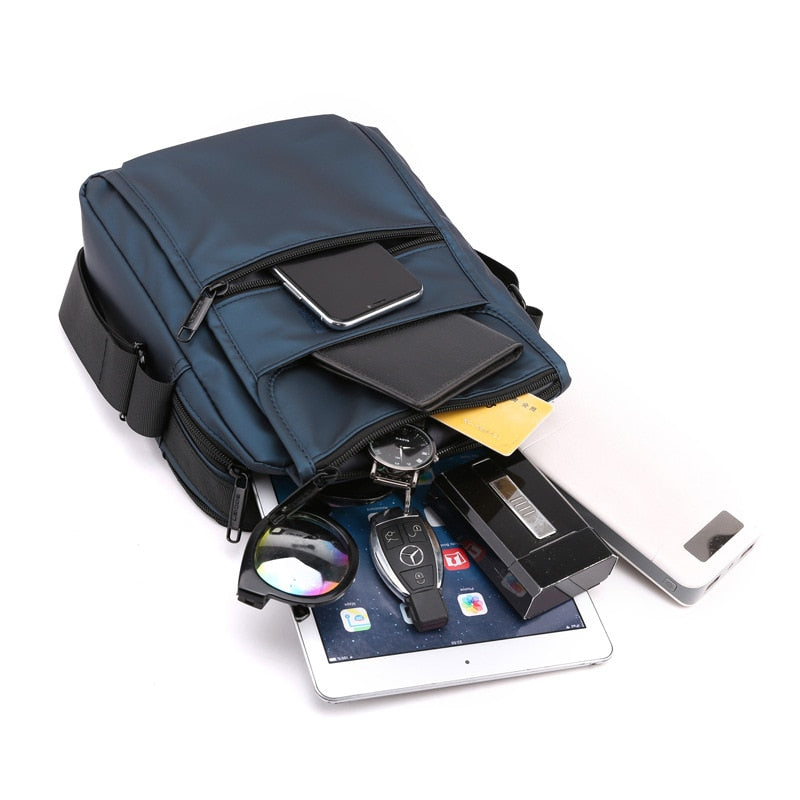 Practical Spacious Crossbody Laptop Messenger Bag