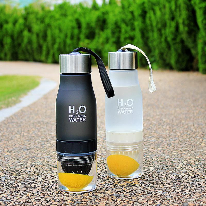 Flavor Infusion Water Bottle with Fruit Strainer - Fesara